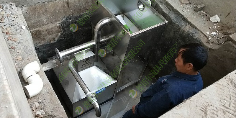 油水分離器現(xiàn)場(chǎng)施工圖