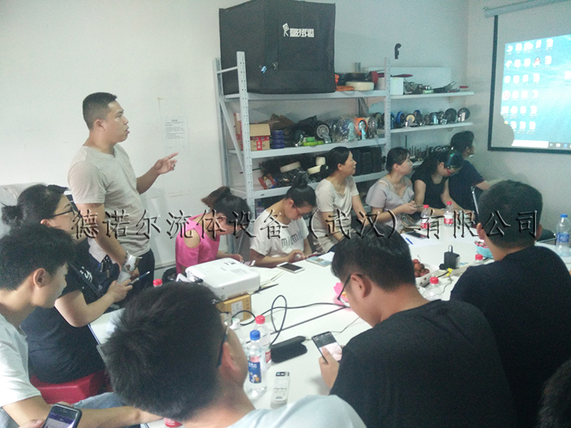 德諾爾牛商扒皮會(huì) 德諾爾牛商扒皮會(huì)